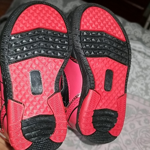 NWT Spiderman snow boots - Picture 9 of 9